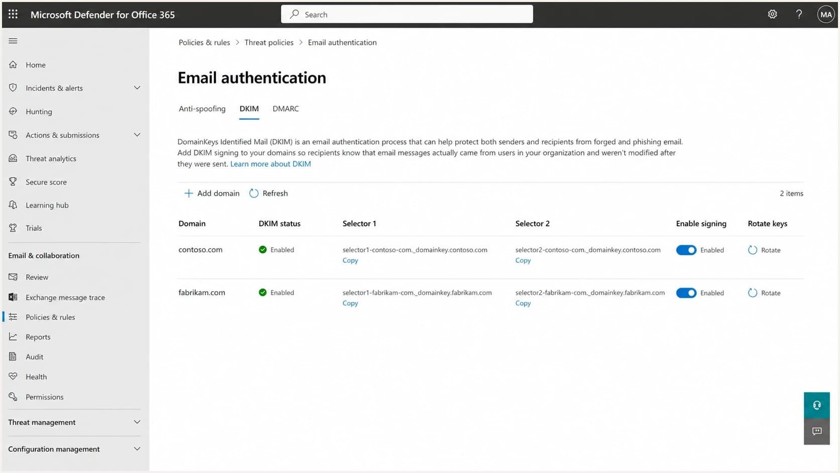 Microsoft Defender DKIM configuration screen for a sending domain.