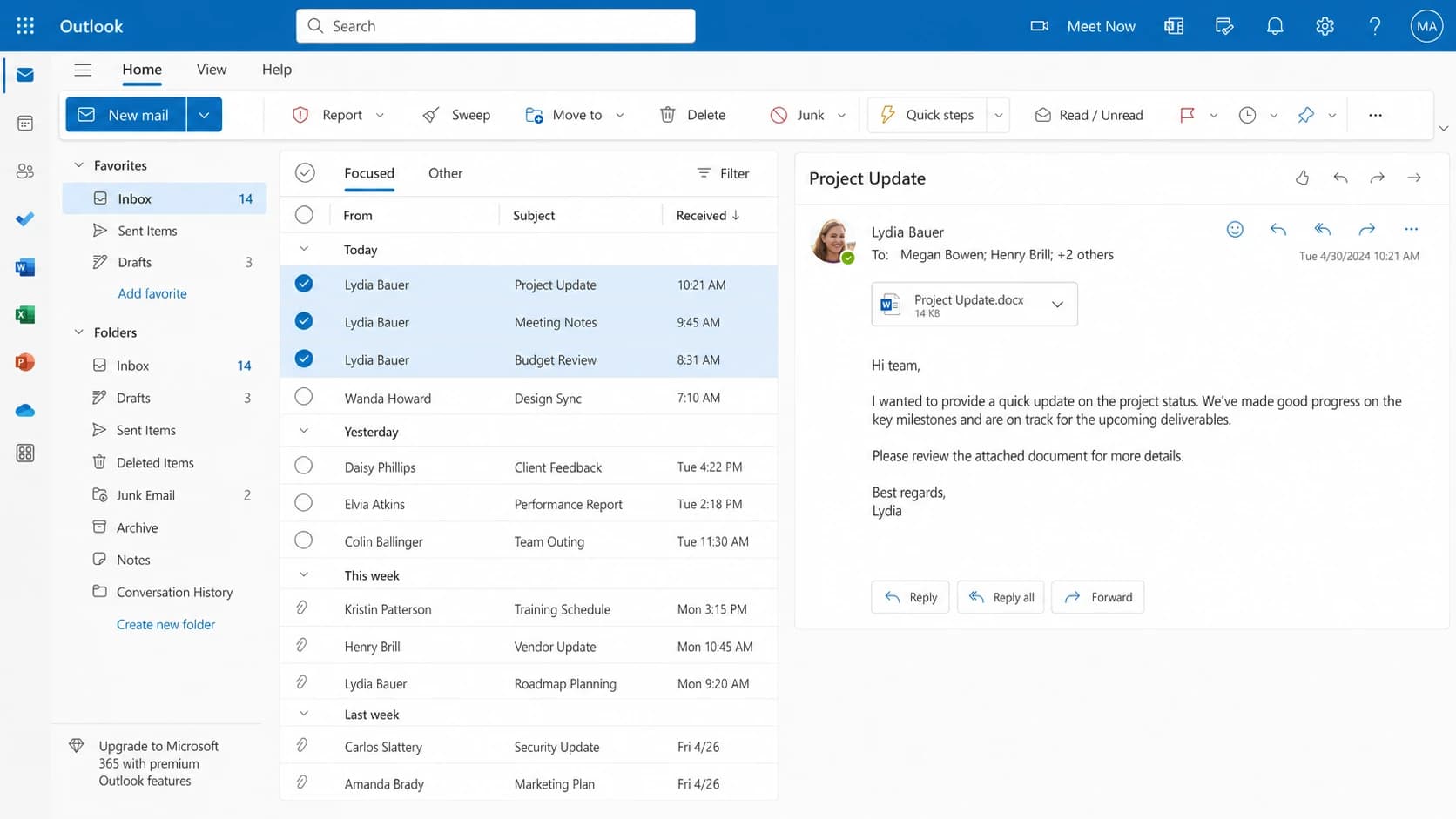Microsoft Outlook on the web showing selected inbox messages and cleanup actions.