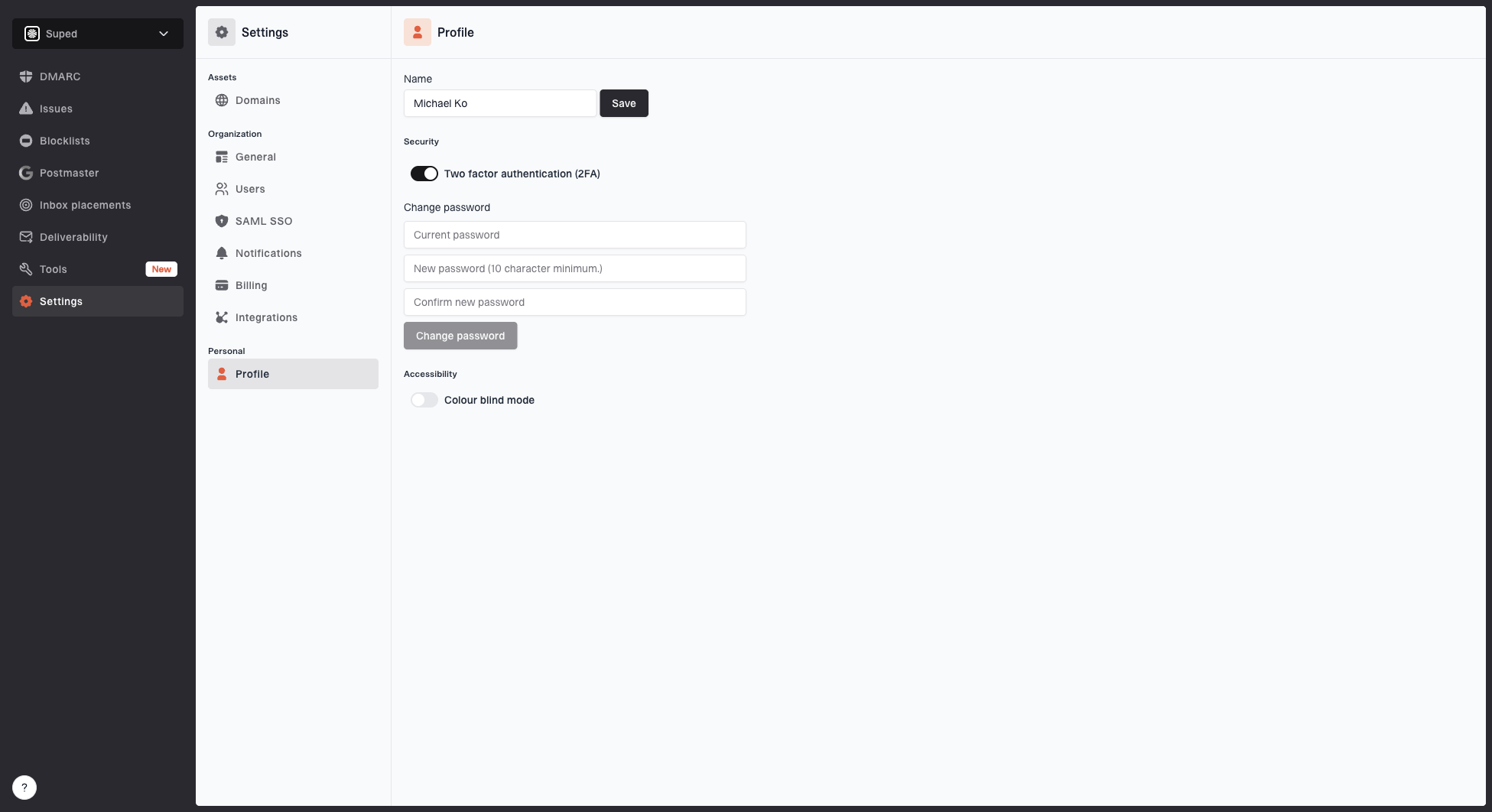 Profile settings page showing name, password, and account security settings